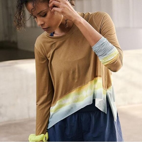 Free People Movement tempo Printed Long-Sleeve shirt sz Med - Picture 1 of 5